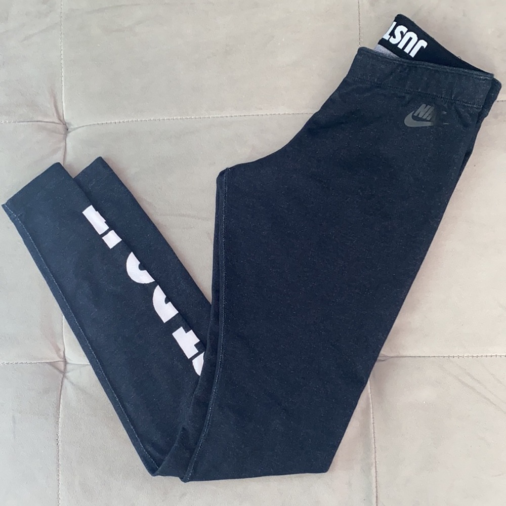 NIKE WOMENS LEGGING